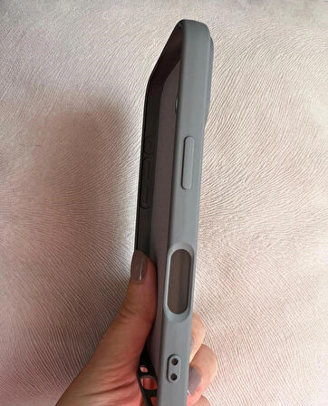 iPhone 16 PLUS İçi Kadife Logolu Silikon Lansman Kılıf