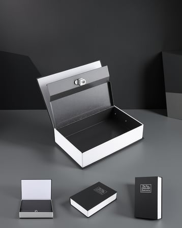 Kitap Görünümlü Kilitli Mini Çelik Kasa 18,5 x 11,5 x 5,6 cm
