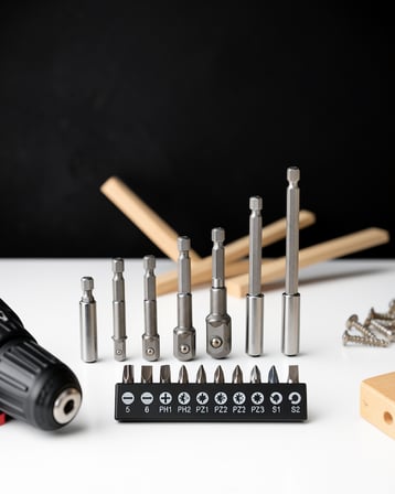 16'lı Metal Gövdeli Çok Amaçlı Bits Seti
