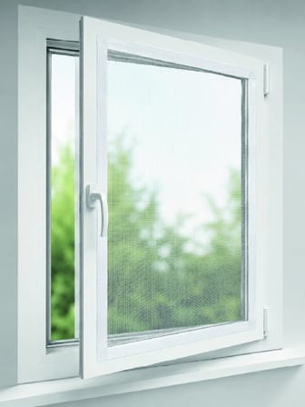 Tek Kanatlı Şeffaf Sineklik Pencere Balkon