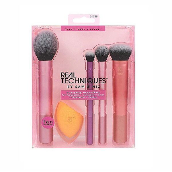 REAL TECHNIQUES Makyaj Fırçası