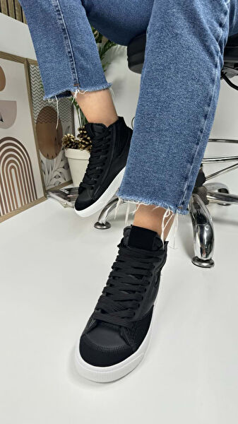 Nstil Yürüyüş, Koşu Ayakkabısı