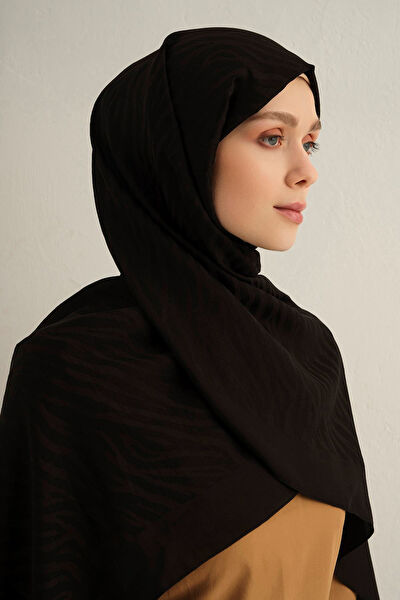 Armine Şal, Eşarp ve Aksesuarı