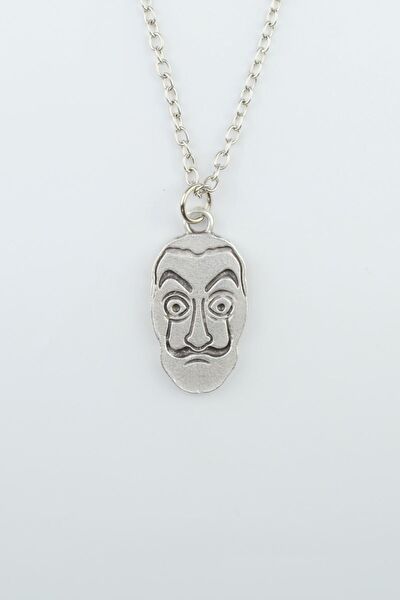 Bu Farklı Kolye, Zincir, Künye