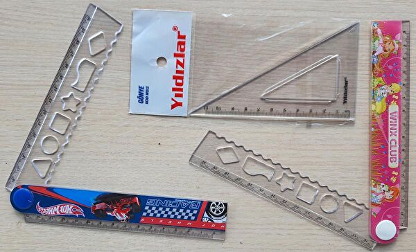 Yildizlar Cetvel, Çizim Gereçleri