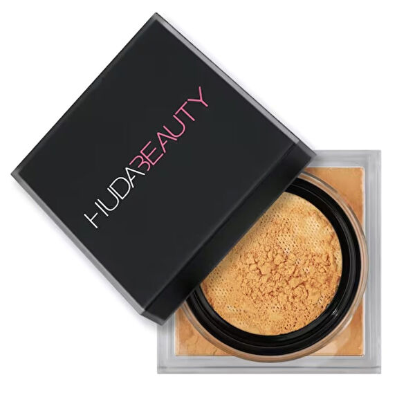 Huda Beauty Pudra