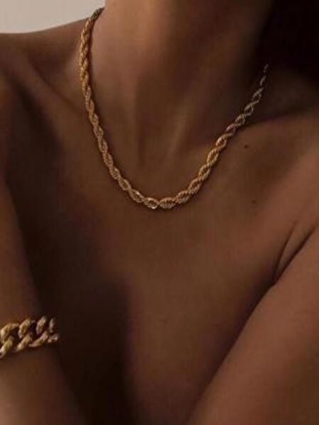 Jadenne Offical Kolye