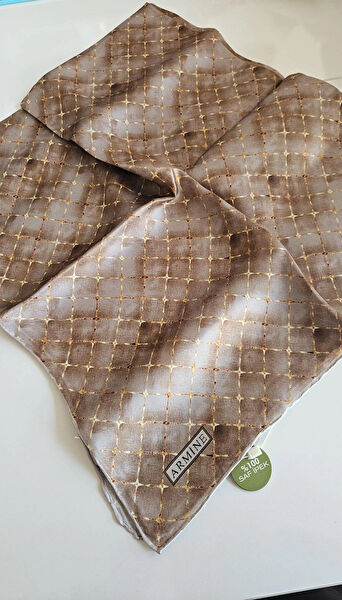 Armine Şal, Eşarp ve Aksesuarı