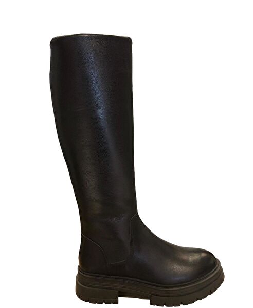 Castle Black Kadın Bot