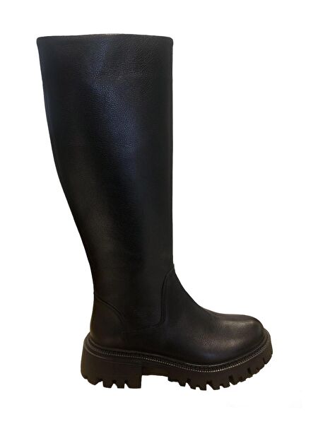 Castle Black Kadın Bot