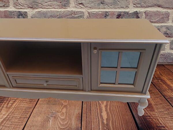 Bengi Ticaret TV Sehpası, Ünitesi