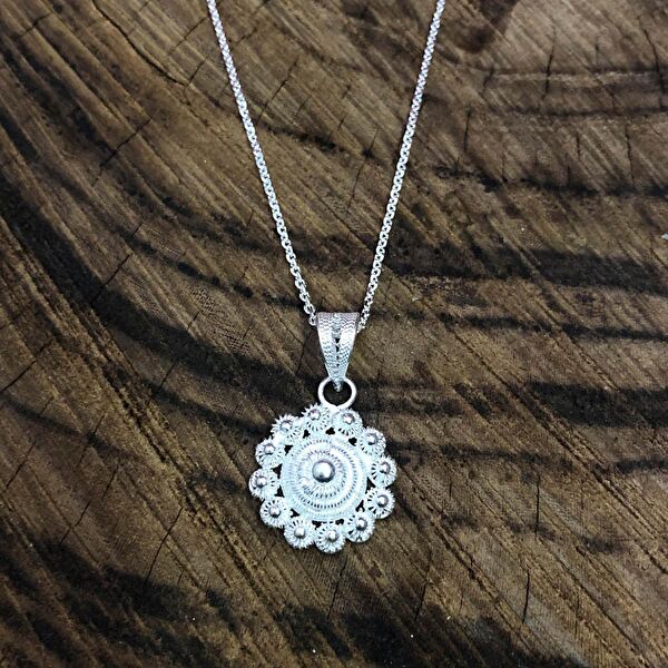 Midyat Nurtaş Gümüş Kolye