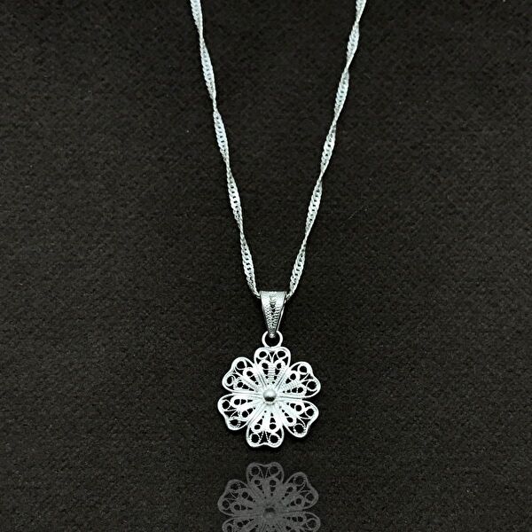 Midyat Nurtaş Gümüş Kolye