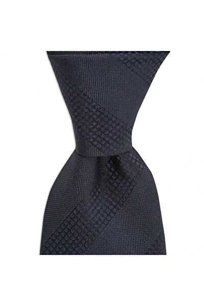 1001 Kravat Kravat, Papyon