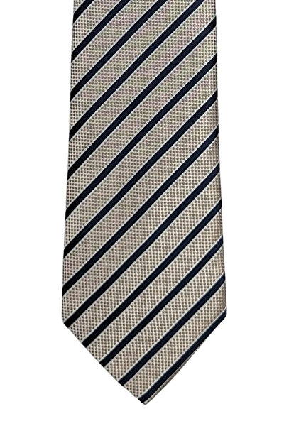 1001 Kravat Kravat, Papyon