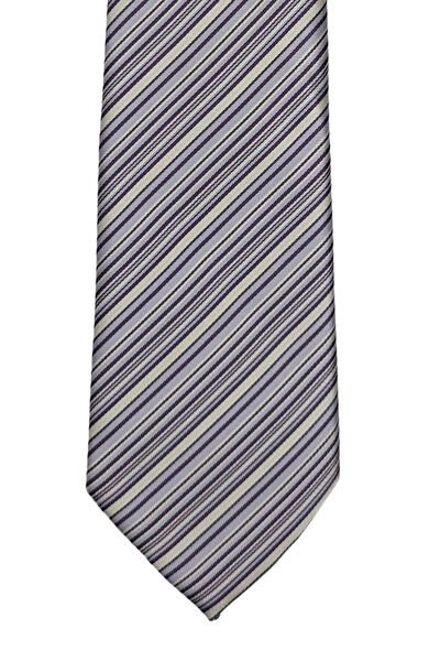 1001 Kravat Kravat, Papyon