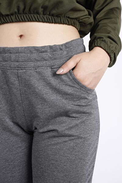 Azıcık Akıllı Kadın Eşofman