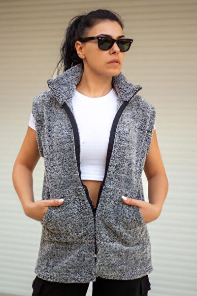 Azıcık Akıllı Kadın Yelek