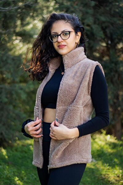 Azıcık Akıllı Kadın Yelek