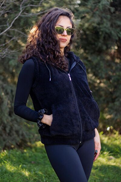 Azıcık Akıllı Kadın Yelek