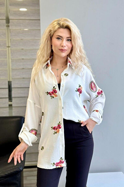 Azıcık Akıllı Kadın Gömlek