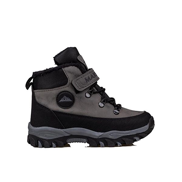 Trend Adımlar Erkek Çocuk Bot, Çizme