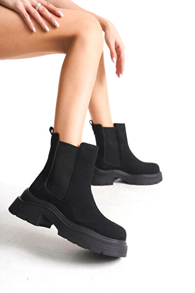 Lively Stylish Kadın Bot