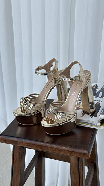 Letafia Klasik Topuklu Ayakkabı