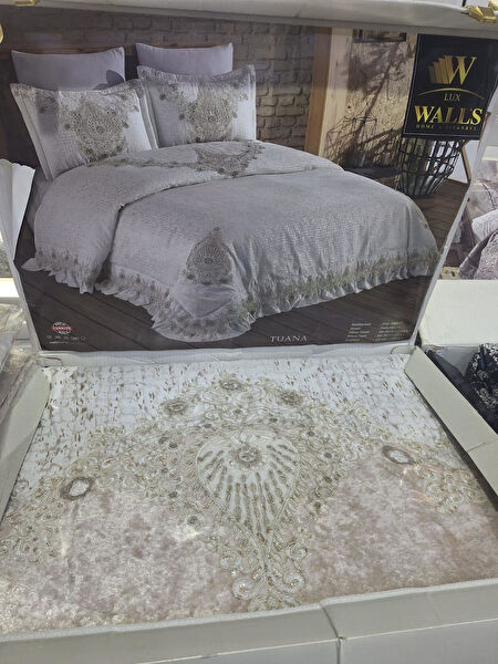 CEYLİNE Yatak Örtüsü