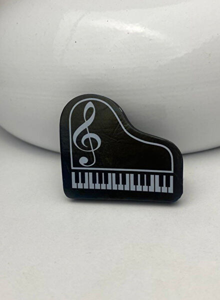 Herşey Nota Silgi, Kalemtıraş