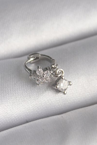 Evimdeyokyok Kadın Piercing