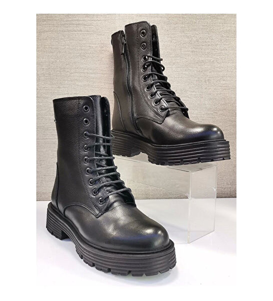 Castle Black Kadın Bot