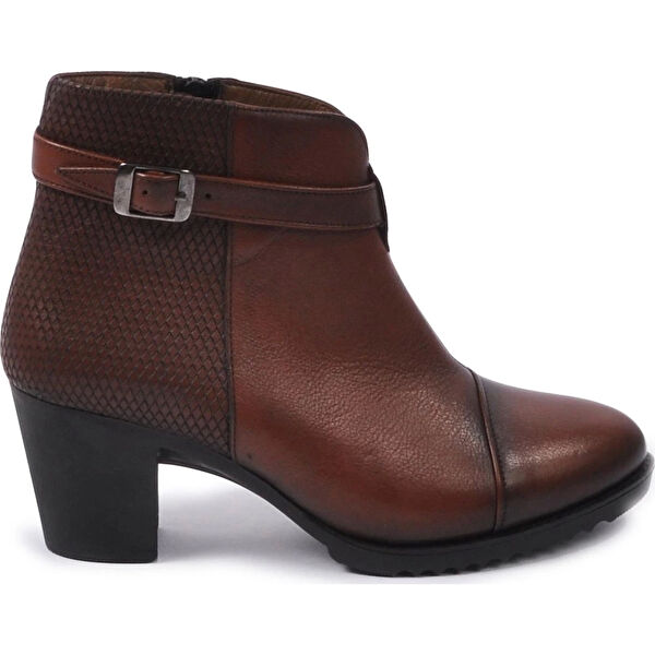 Castle Black Kadın Bot