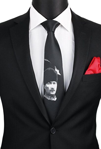 Herşey Nota Kravat, Papyon