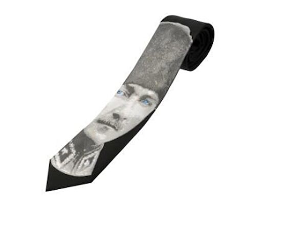 Herşey Nota Kravat, Papyon