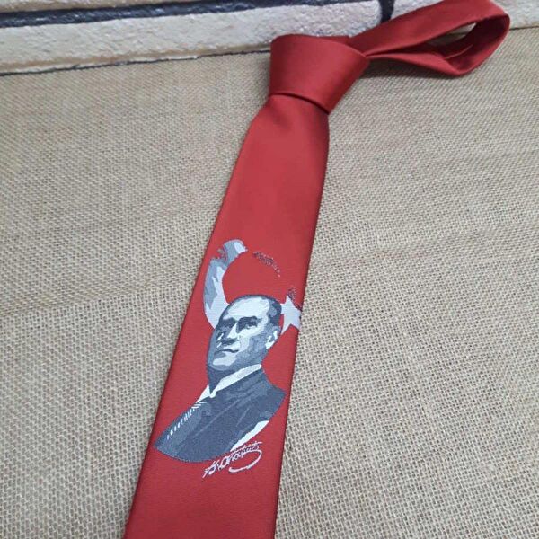 Herşey Nota Kravat, Papyon