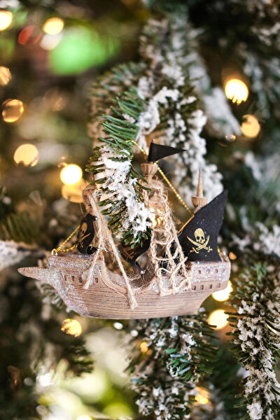 SPRING AND KOS Yılbaşı Süsleri