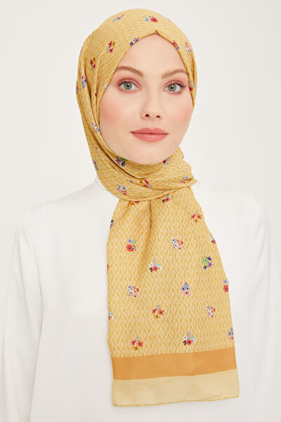 Armine Şal, Eşarp ve Aksesuarı