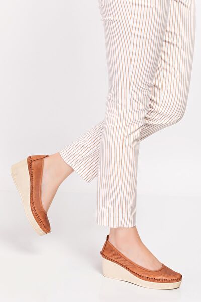 ARTI ARTI AYAKKABI Dolgu Topuklu Ayakkabı