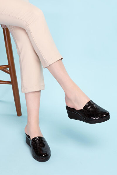 Gondol Kadın Terlik