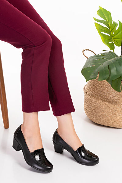 Gondol Klasik Topuklu Ayakkabı