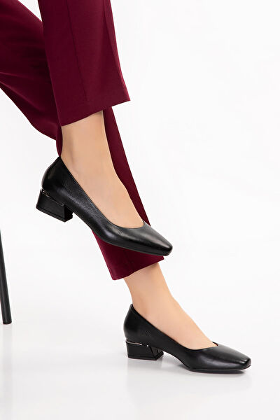 Gondol Klasik Topuklu Ayakkabı