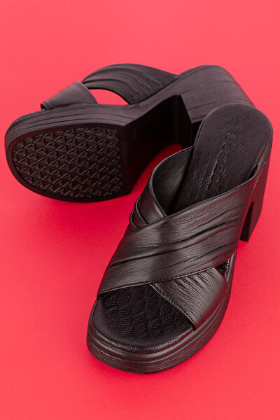 Gondol Kadın Terlik