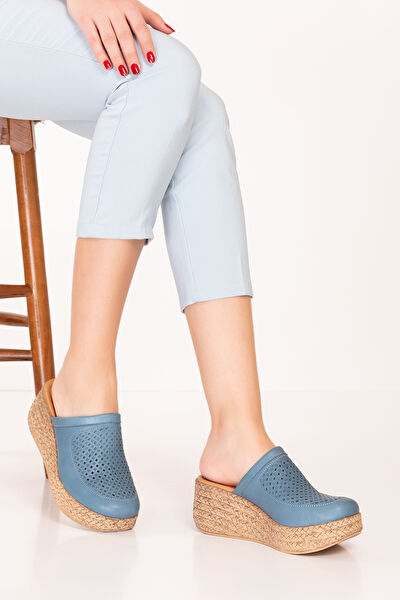 Gondol Kadın Terlik