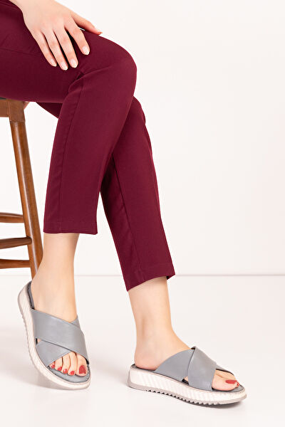 Gondol Kadın Terlik