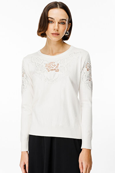 ON Kadın Triko, Kazak