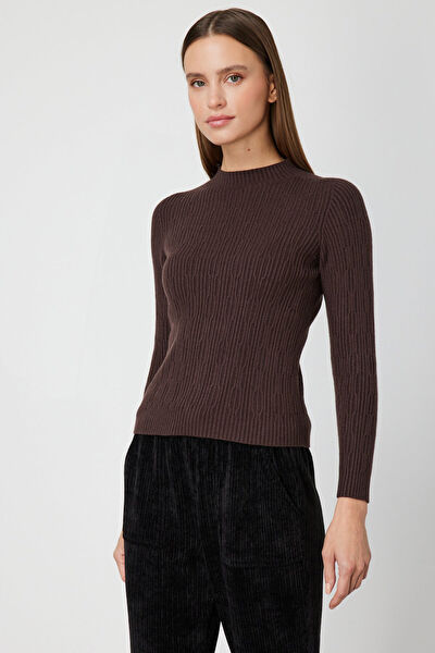 ON Kadın Triko, Kazak