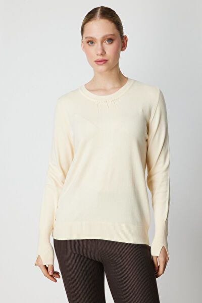 ON Kadın Triko, Kazak