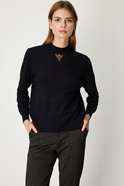 ON Kadın Triko, Kazak