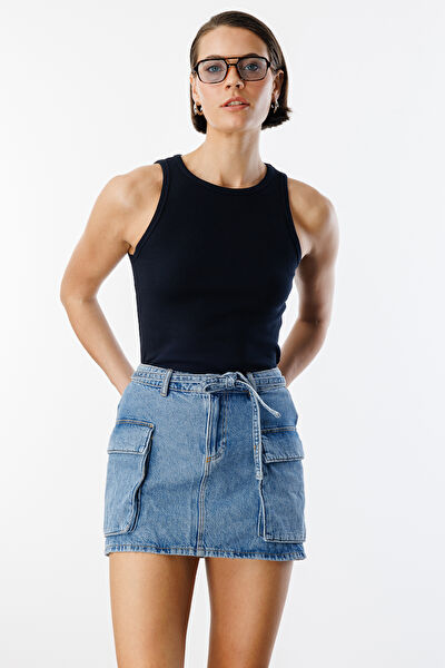 GENIUS Kadın Atlet, Body